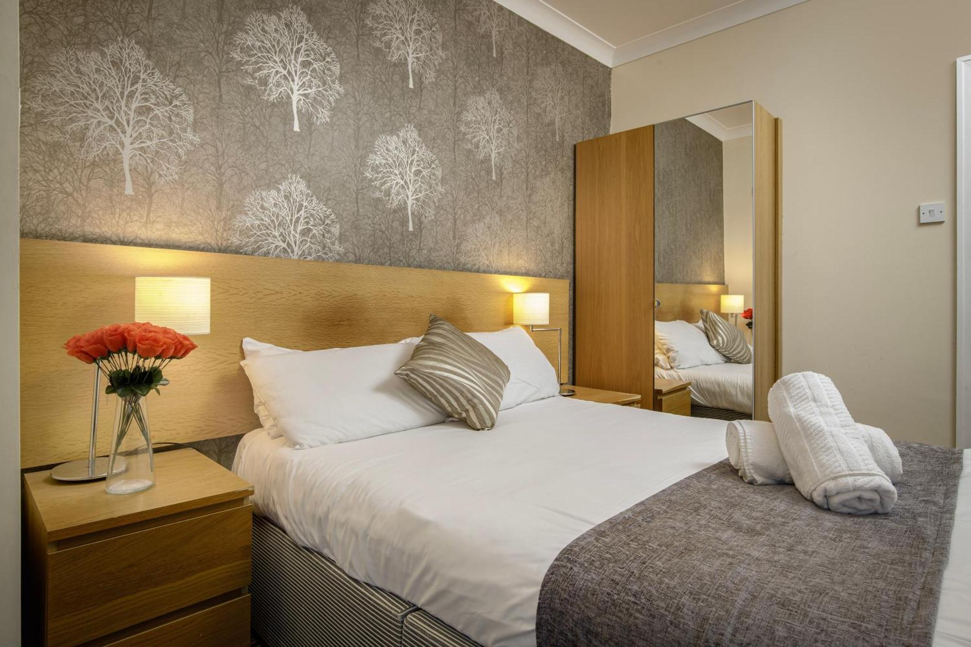 Ashley Victoria Hotel Блекпул Екстериор снимка