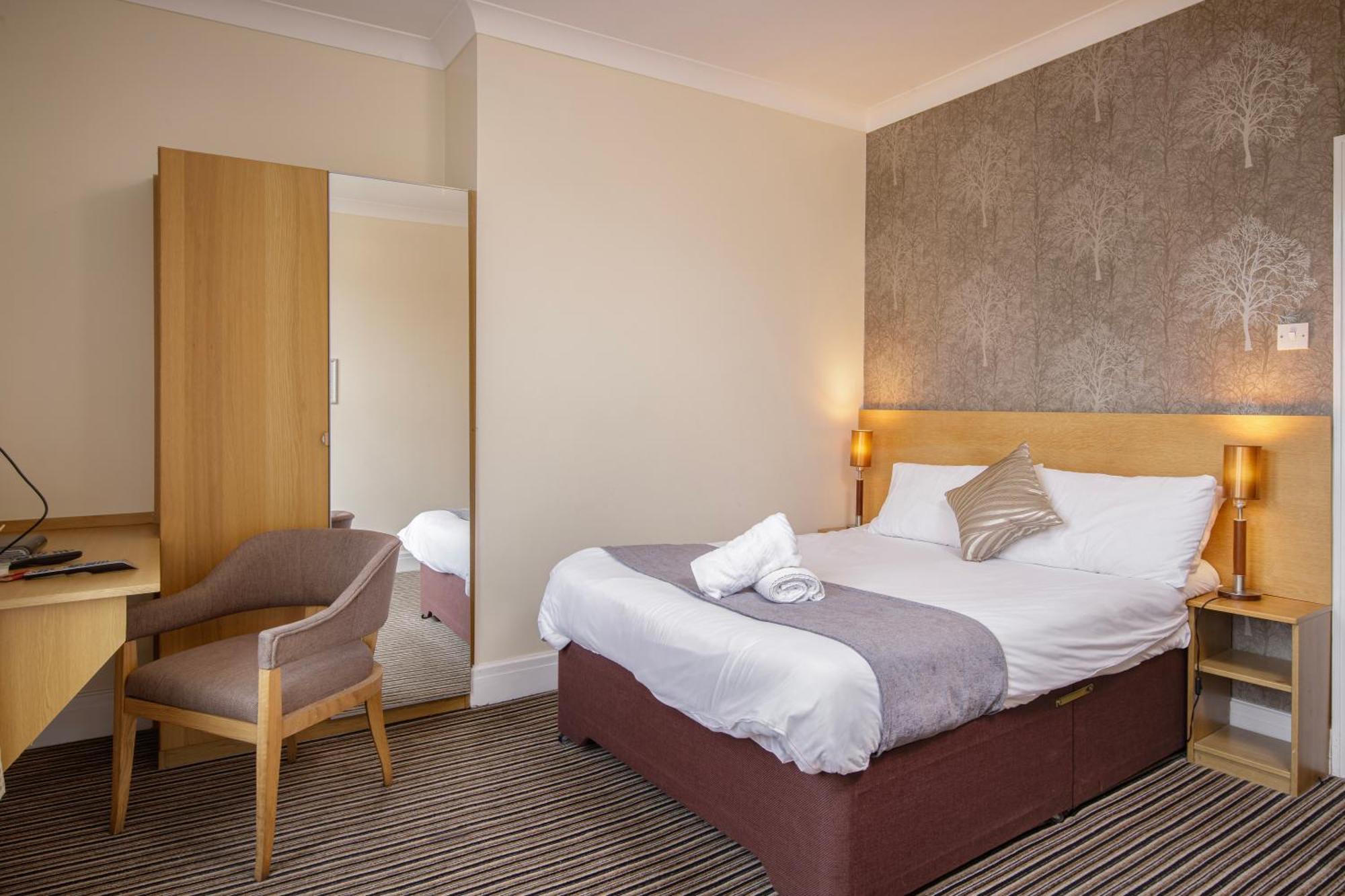 Ashley Victoria Hotel Блекпул Екстериор снимка