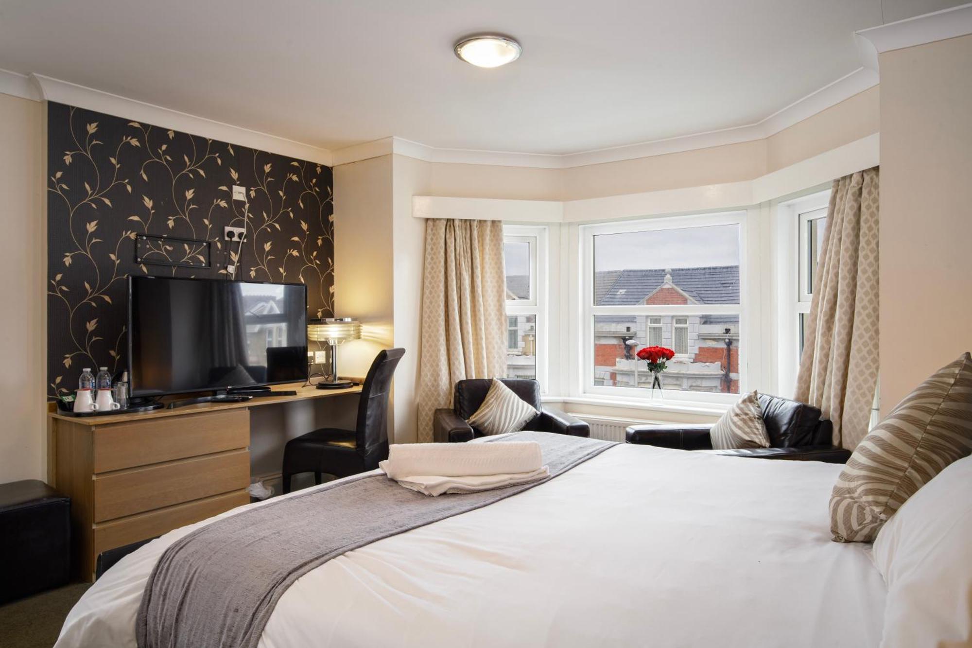 Ashley Victoria Hotel Блекпул Екстериор снимка