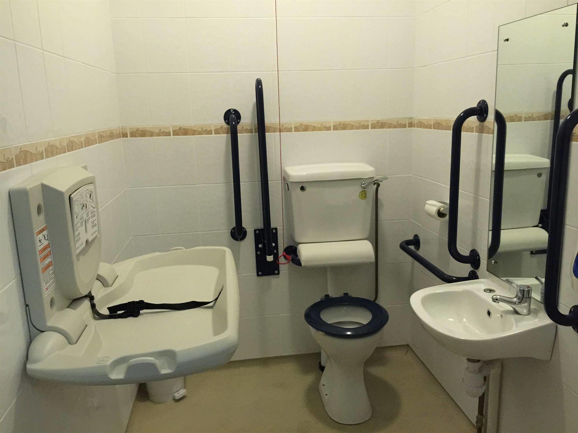 Ashley Victoria Hotel Блекпул Екстериор снимка