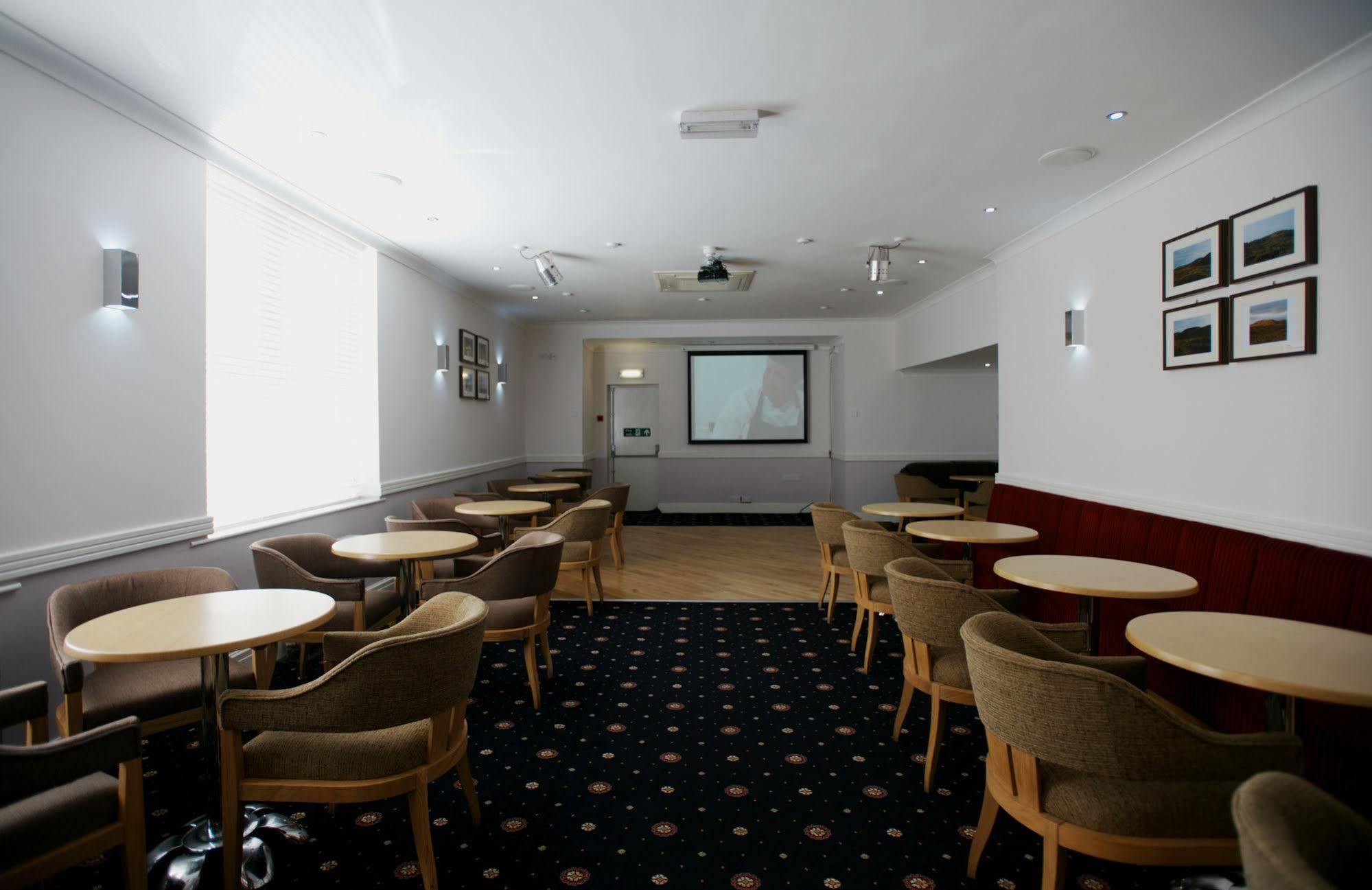 Ashley Victoria Hotel Блекпул Екстериор снимка