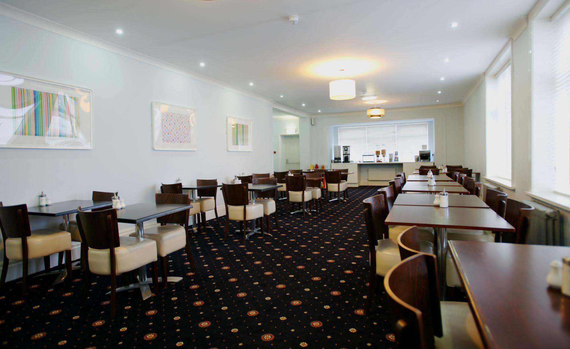 Ashley Victoria Hotel Блекпул Екстериор снимка